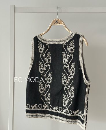 CHALECO JEANS BORDADO NEGRO