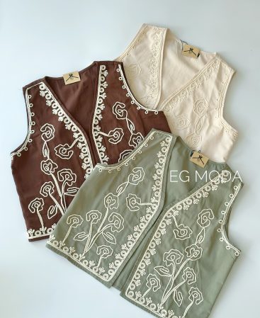 CHALECO BORDADO FLOR