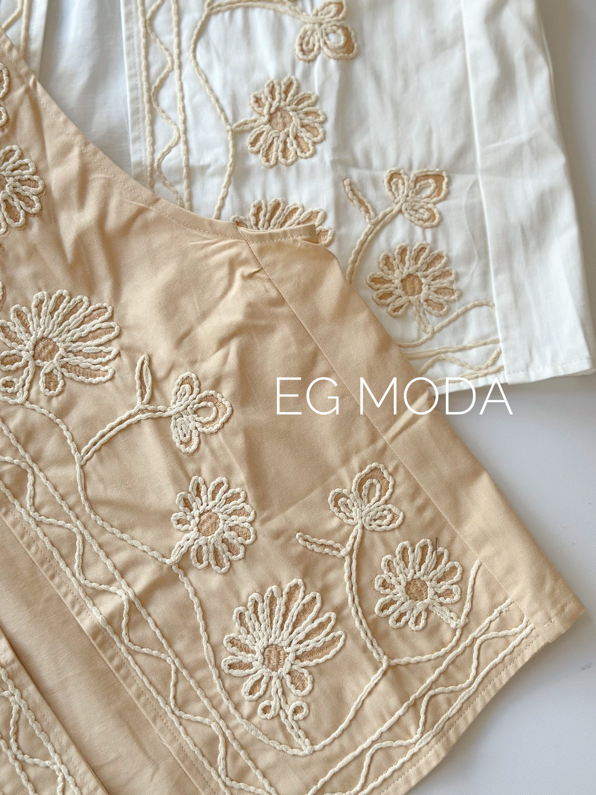 CHALECO BORDADO Flor