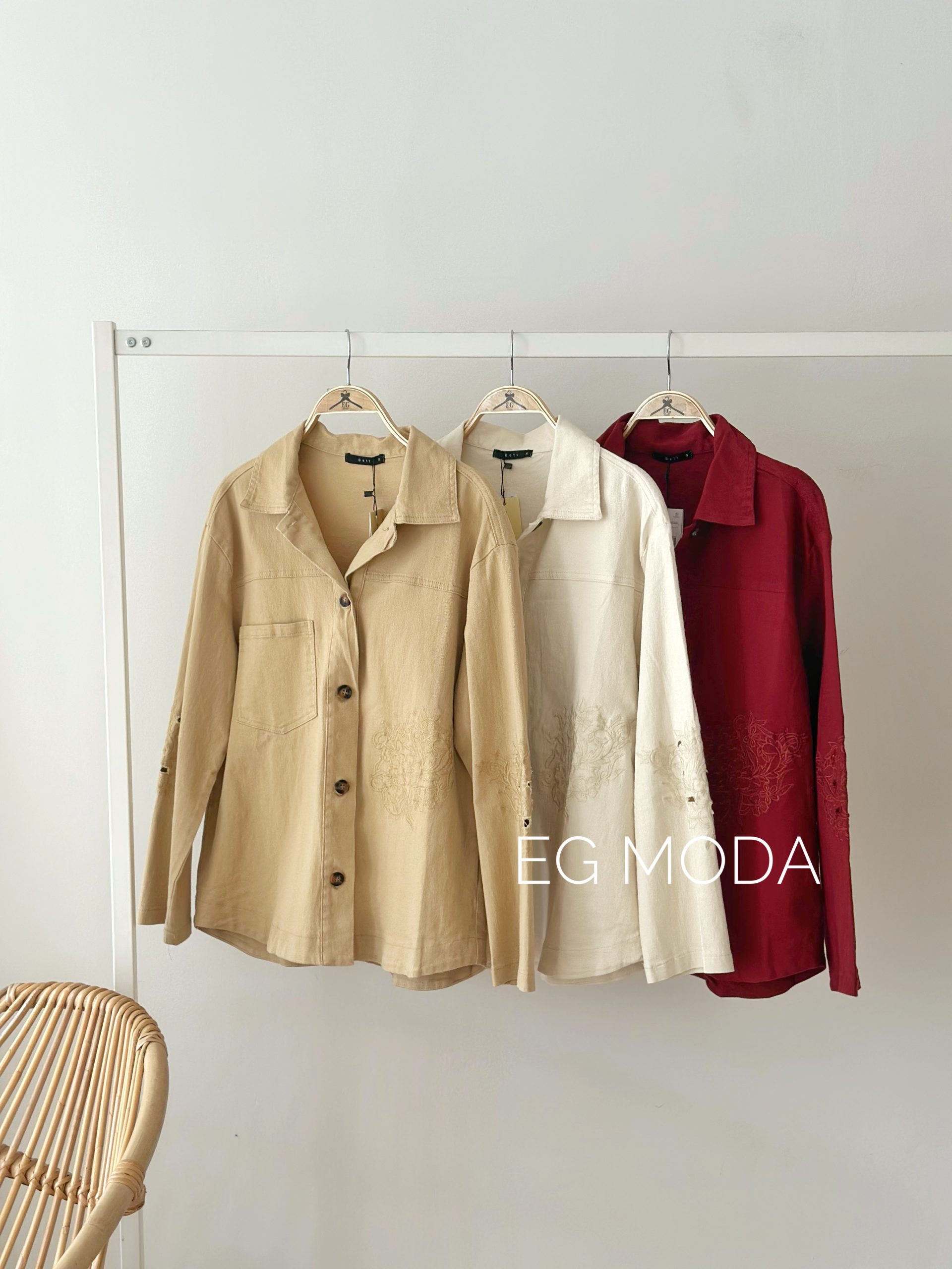 SOBRECAMISA JEANS BORDADA