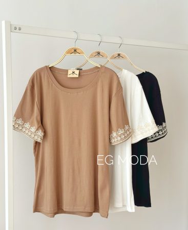 REMERA ALGODÓN BORDADA