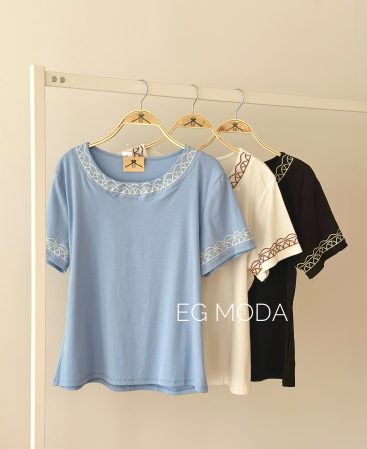 REMERA ALGODÓN bordada
