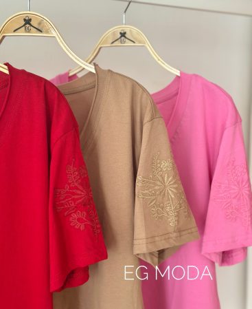 REMERA ALGODÓN Bordada