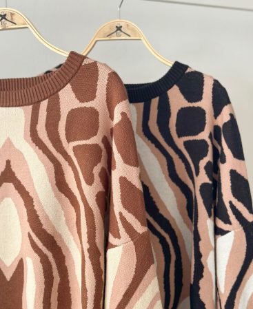 BUZO LUCERO OVERSIZE