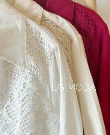 CAMISA con aplique bordado