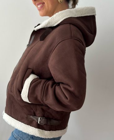 CAMPERA GAMULAN c/capucha