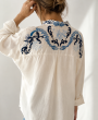 CAMISA C/BORDADO EN ESPALDA