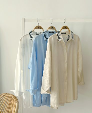 CAMISA C/BORDADO EN ESPALDA