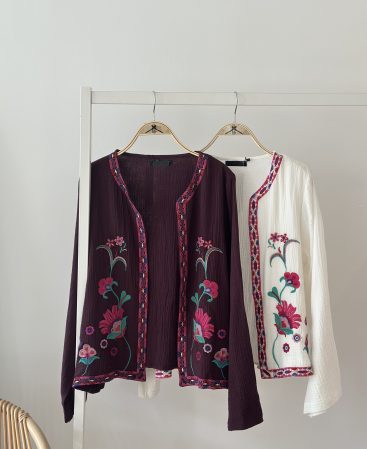 CHAQUETA MUSELINA BORDADA