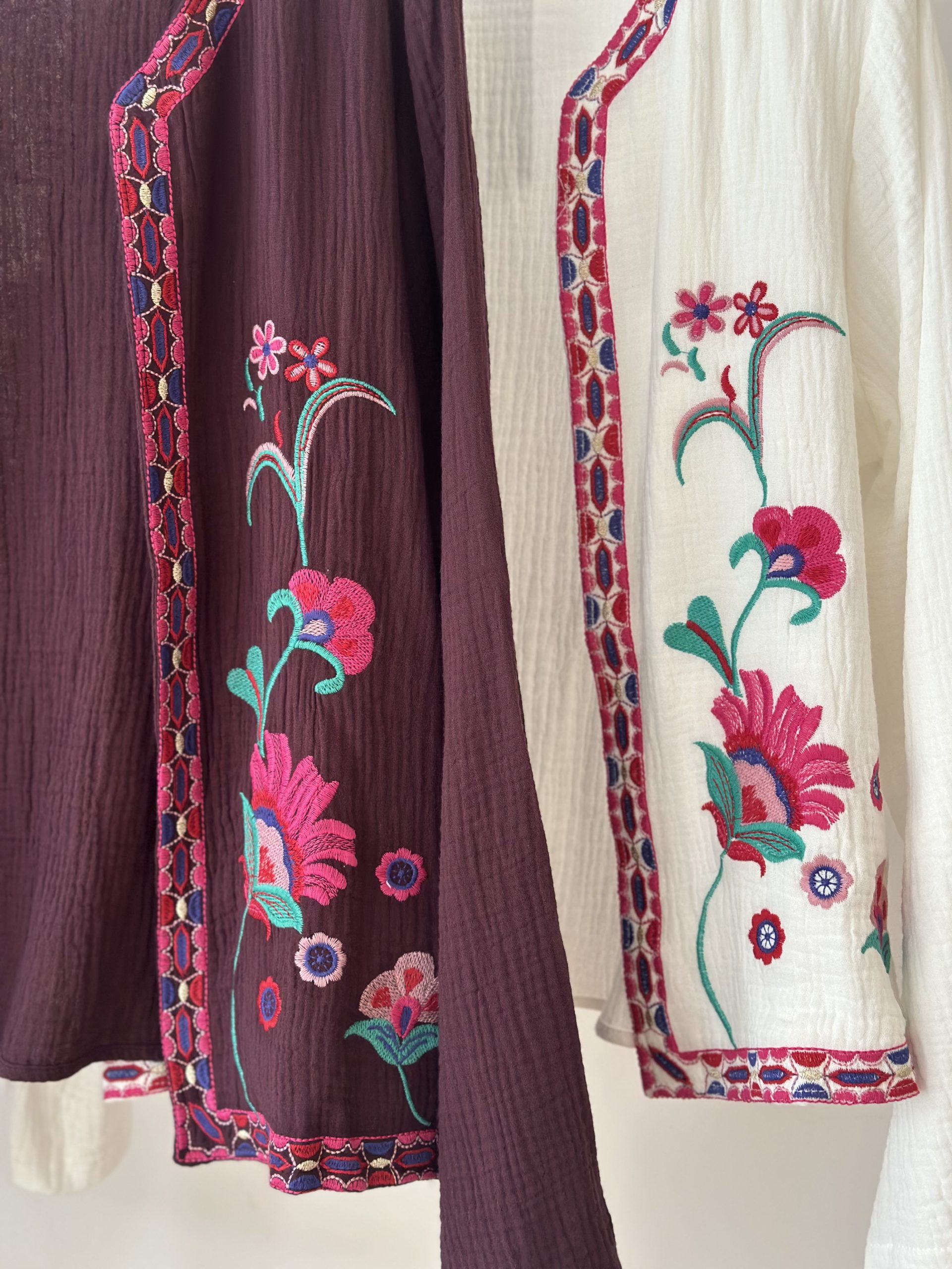 CHAQUETA MUSELINA BORDADA